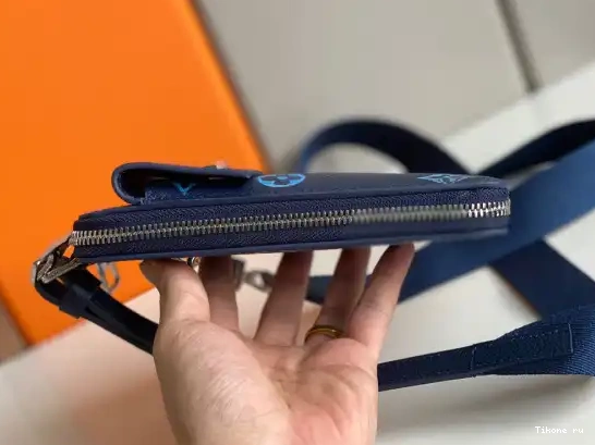 Affordable VUITTON POUCH LOUIS PHONE 0615